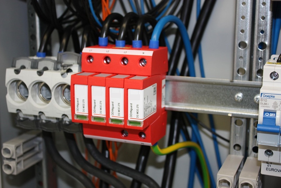 U berspannungsschutz bei Elektroservice Zickler in Friedrichroda